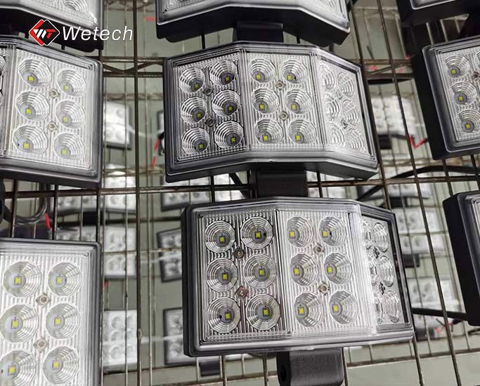 Why Industrial Forklift Lights Fail? What Makes Wetech Lights More Durable?